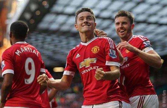 育圈中不禁 育圈中不禁