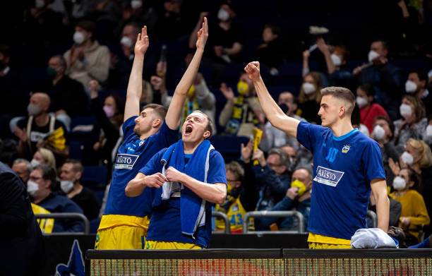 稳住第六位 稳住第六位