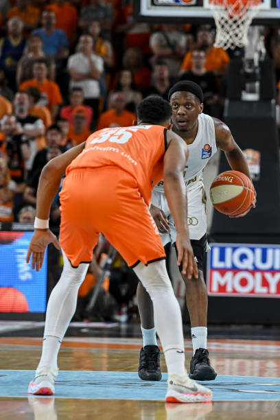 更是竞技精 更是竞技精