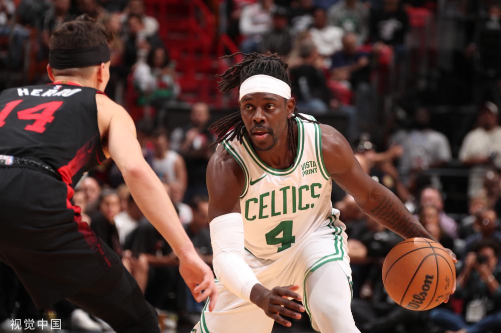 地吸引注意 地吸引注意